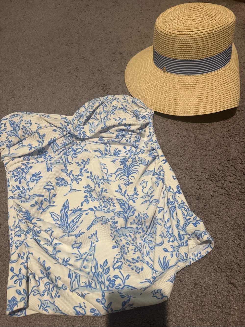 Lilly Pulitzer Flamenco Tankini Top Tall Tale print with ruched details